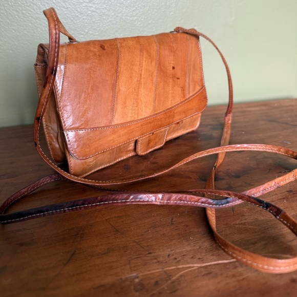 Natural Eel Skin Vintage Small Crossbody Bag From Hawaii GUC Approx 6"x4" Soft - Picture 2 of 8
